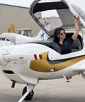 Flying lesson for one for an hour over Los Angeles using a Diamond DA20 Aircraft