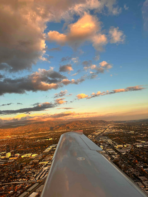 Experience the Freedom of Flight for Teens! - Flight School Los Angeles