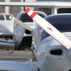Experience the Freedom of Flight for Teens! - Flight School Los Angeles