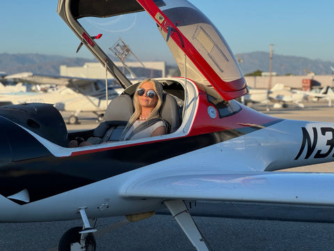 Experience the Freedom of Flight for Teens! - Flight School Los Angeles