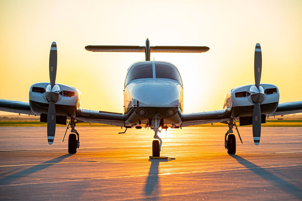 Multi-Engine Training Program at Flight School Los Angeles | Flight ...